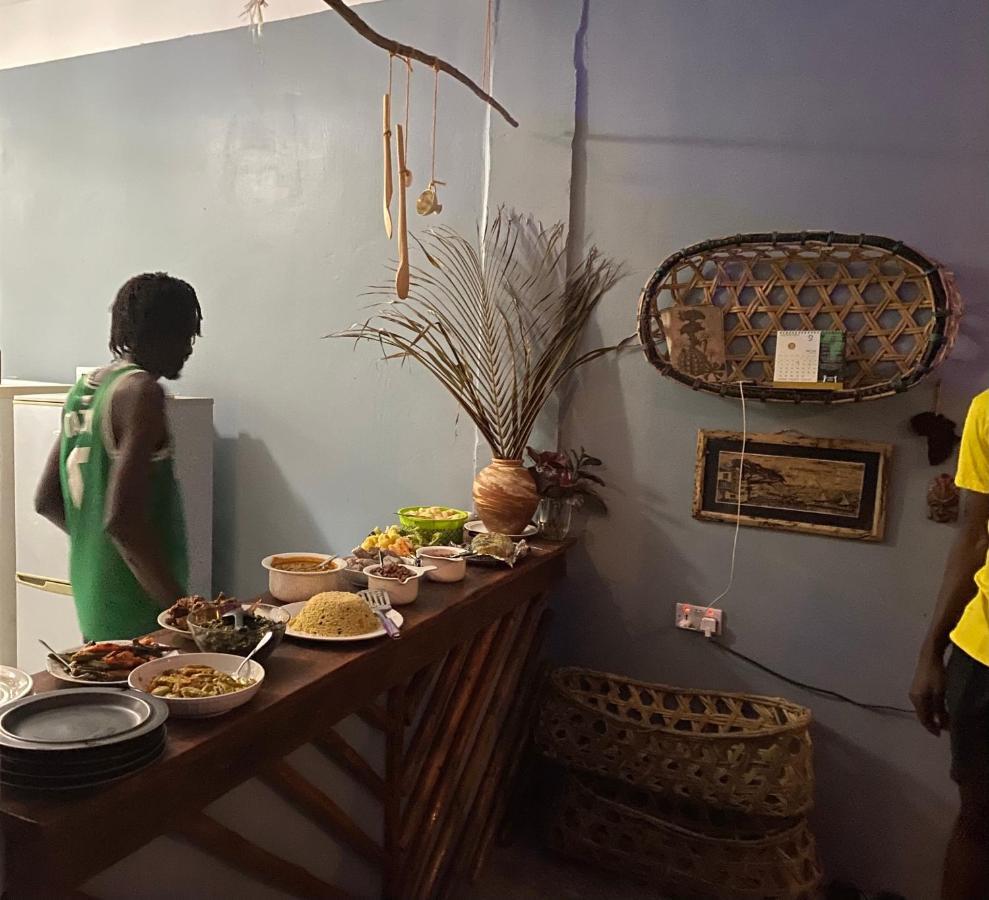 Darwesh Nyumba Lodge Нунгви Экстерьер фото